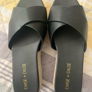 NEW Woman’s Black Platform Sandals   Size 5.5